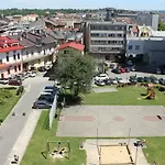 Apartament Raz Dwa Trzy