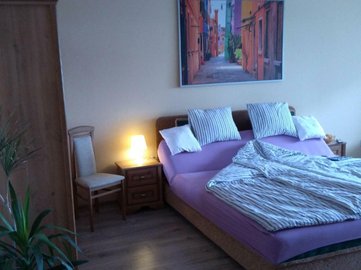 Raz Dwa Trzy Apartment *